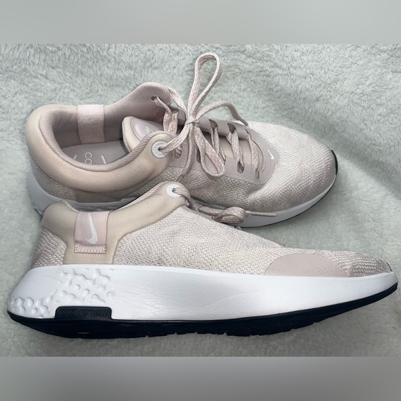 Nike Women's Sneakers in Light Pink and White - Picture 14 of 16